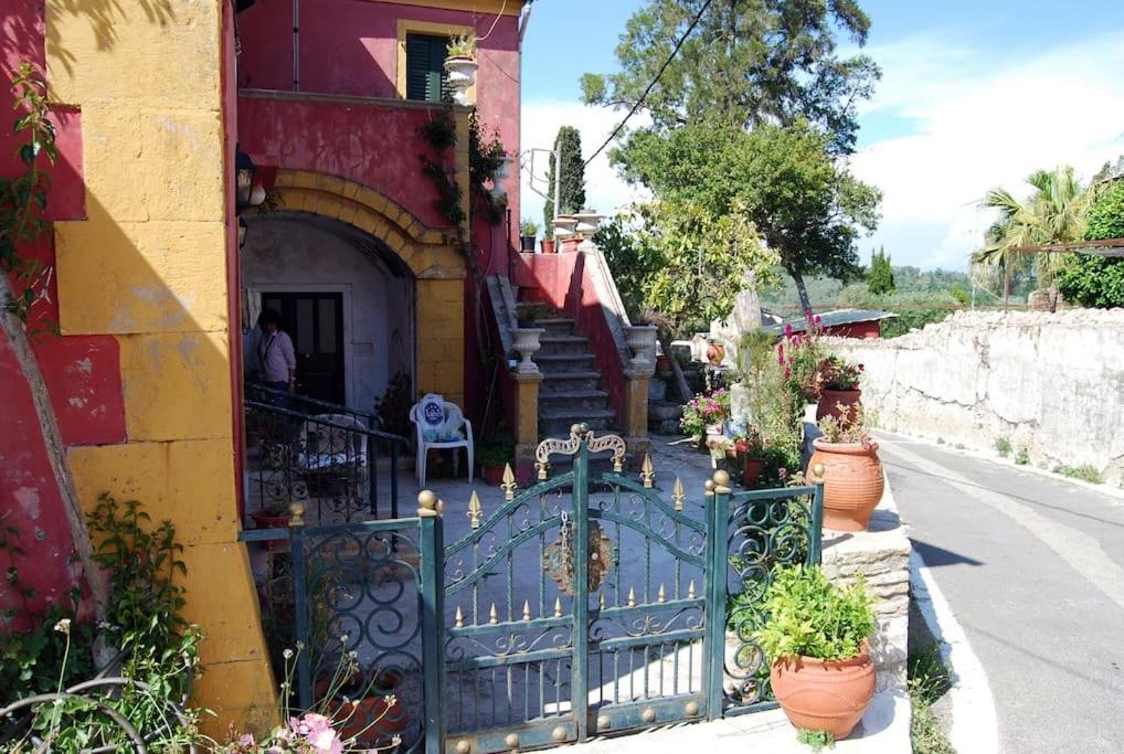 Yangos Traditional Home Kouramádes Екстериор снимка