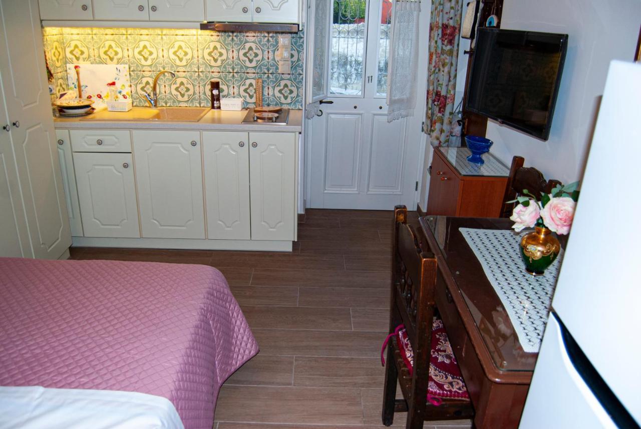Yangos Traditional Home Kouramádes Екстериор снимка
